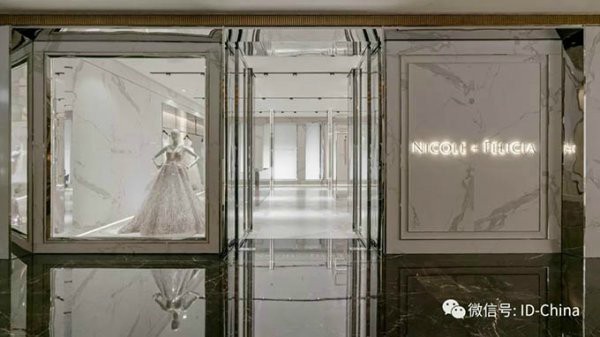 唐忠汉新作：NICOLE+FELICIA上海展厅-手中的水晶玻璃